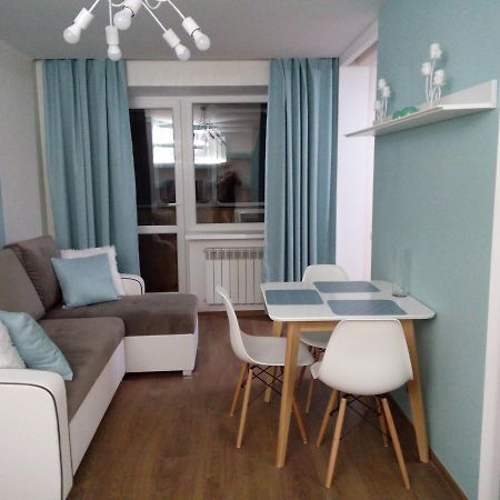 Two-Bedroom Apartment In The Center Khmelʼnytsʼkyy Екстериор снимка