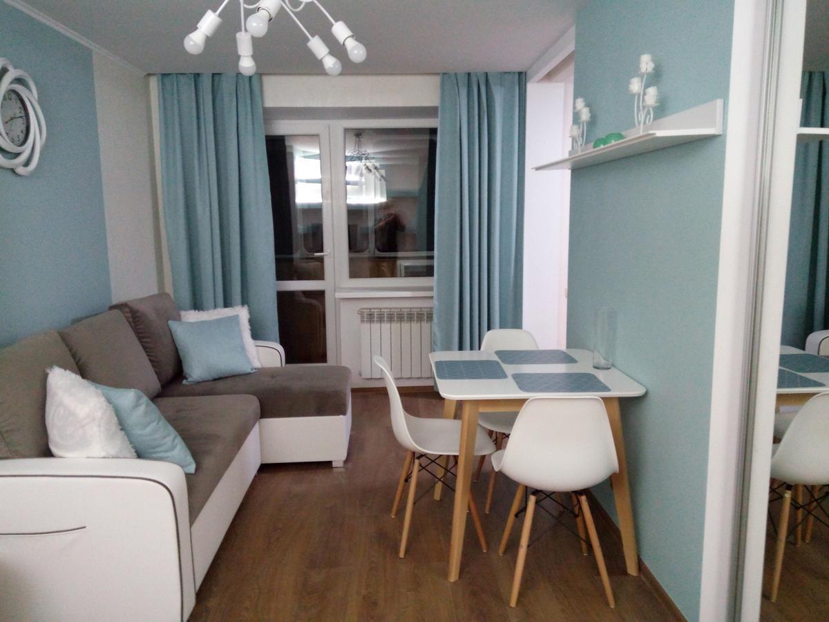 Two-Bedroom Apartment In The Center Khmelʼnytsʼkyy Екстериор снимка